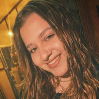 Babysitter Vila Nova de Gaia: Fabiana