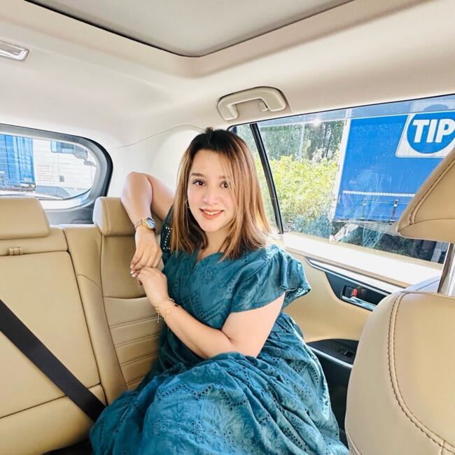 Babysitter in Porto: Neha