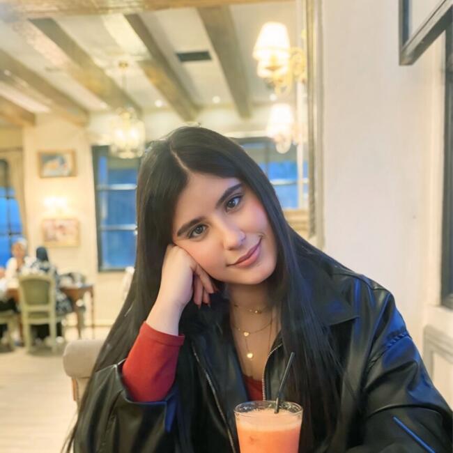 Canguro en Valencia: Hadil
