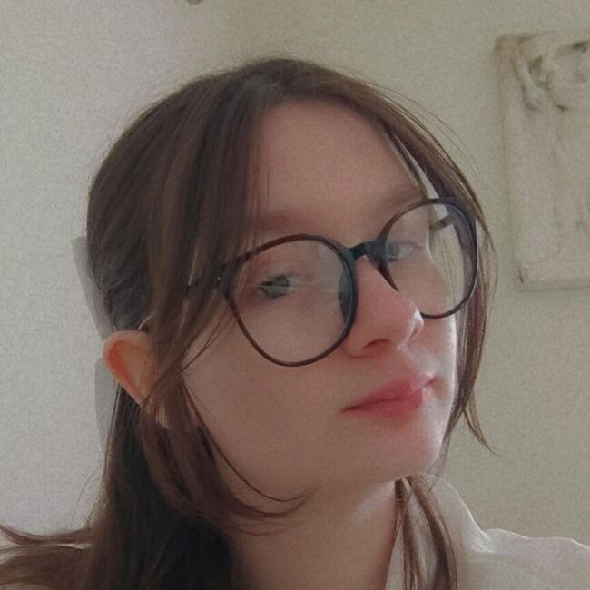 Babysitter in Montpellier: Carla