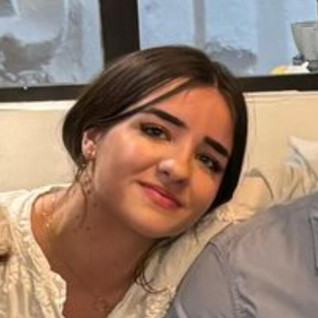 Babysitter in Lodève: Anna