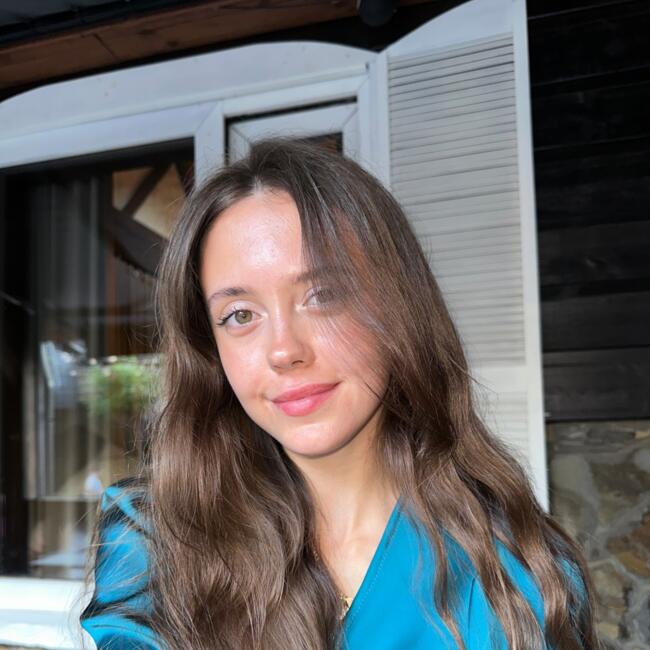 Babysitter in The Hague: Olha Olia