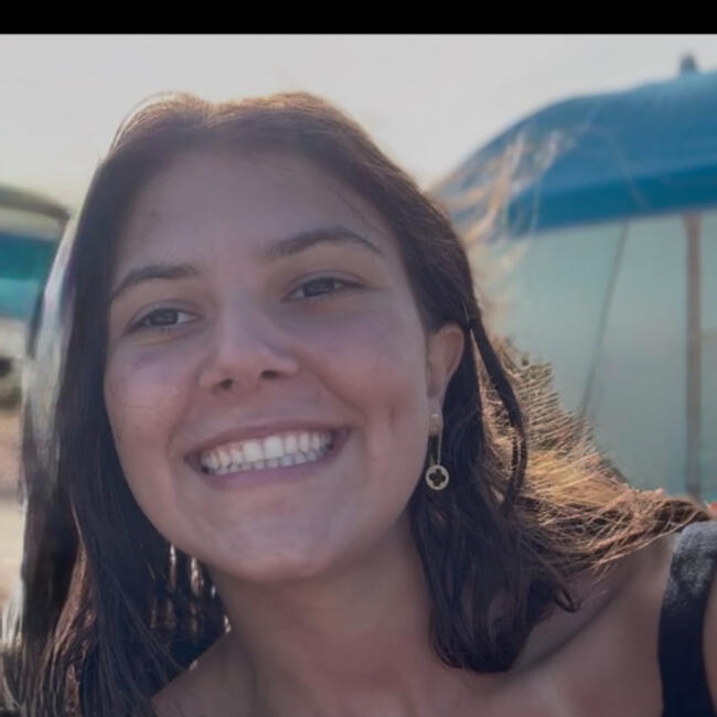 Babysitter in Bouc-Bel-Air: Emma