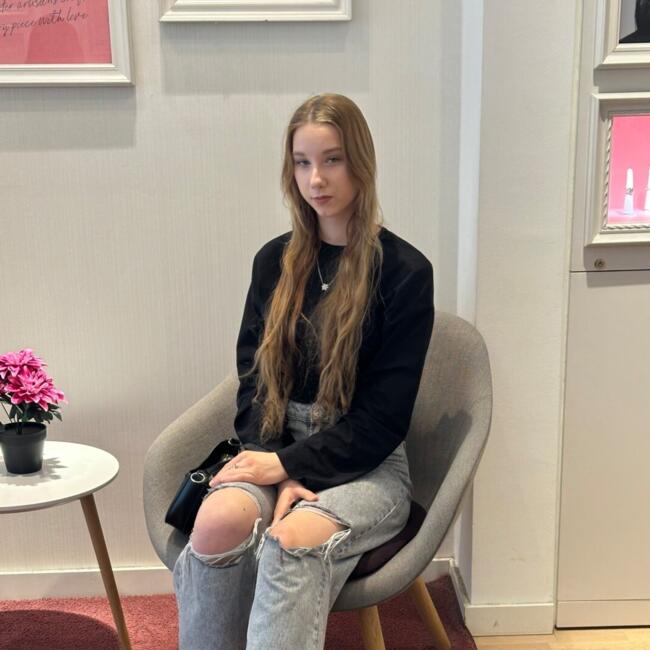 Babysitter in Almere Stad: Vitalina