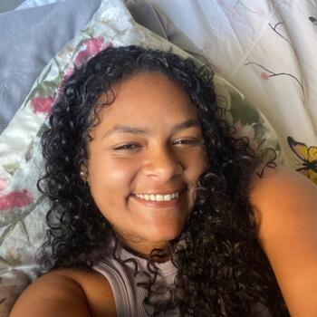 Babá em Armação dos Búzios: Maria