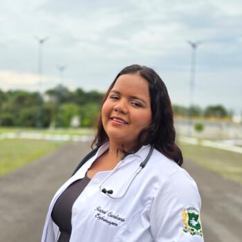 Babá em Itaituba: Raquel