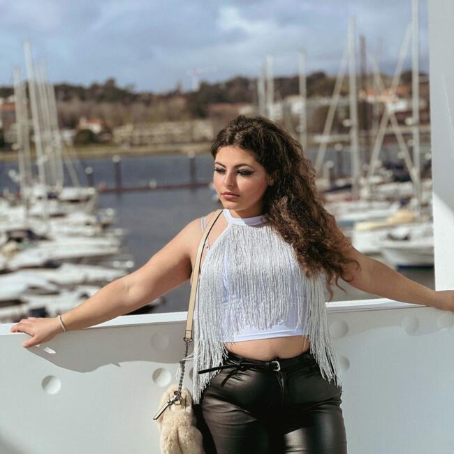 Ama em Valbom: Ânia