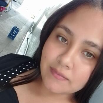 Niñera en Valencia: Hellen Daniela