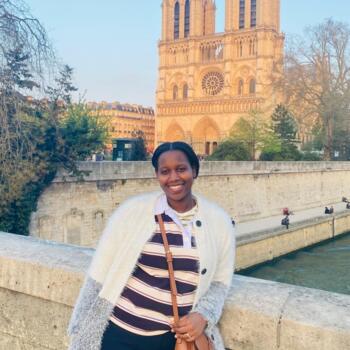 Babysitter in Limoges: Fleurine