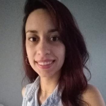 Babysitter in Luzuriaga: Clara
