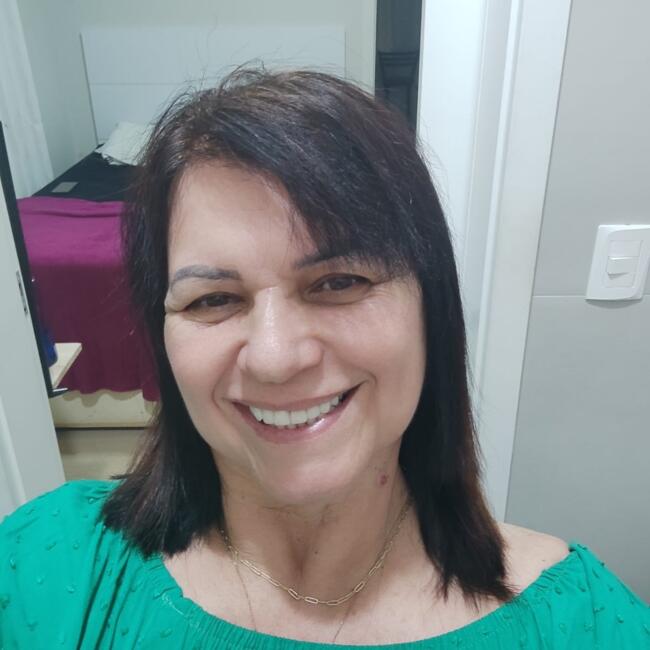 Babysitter in Blumenau: Lucia