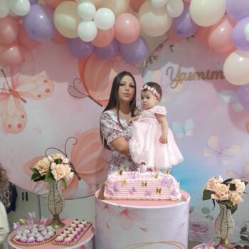 Babá em Almirante Tamandaré: Lais