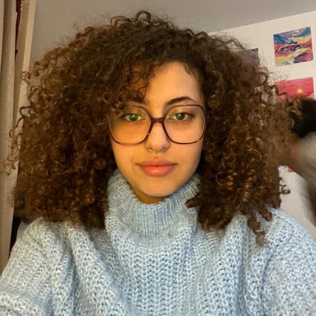 Babysitter in Osny: Meyriam