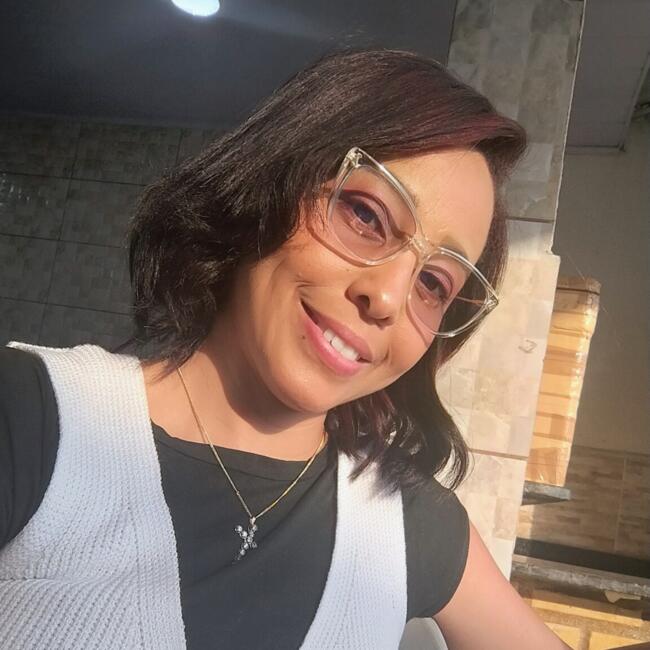 Babysitter in São João de Meriti: Thamires