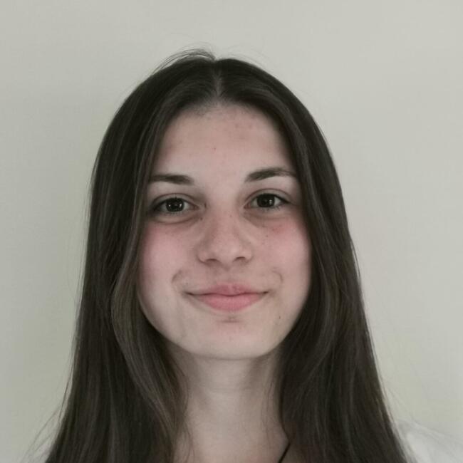 Babysitter in Sexey-aux-Forges: Anna