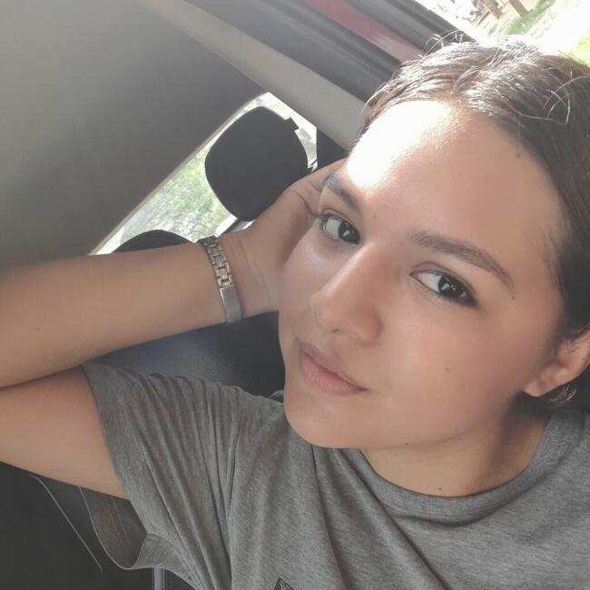 Babysitter in Florence: Debora