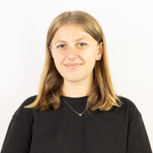 Babysitter in Itingen: Lara