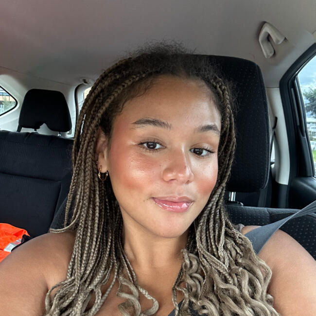 Babysitter in Sydney: Zoe