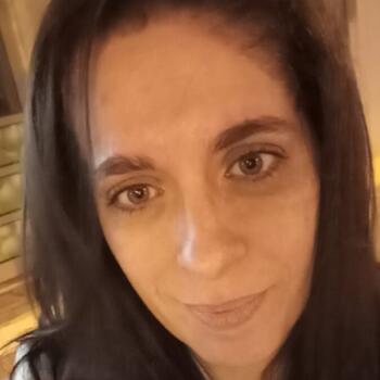 Babysitter in Póvoa de Varzim: Carina