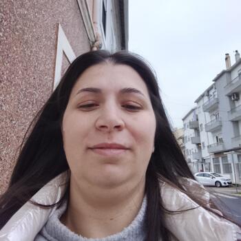 Babysitter in Porto de Mós (Distrito de Leiria): Marta