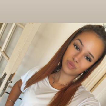 Babysitter in Souprosse: Kaytline