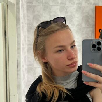 Babysitter in Selo Mladenovac: Isidora