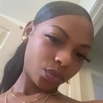 Babysitter in Hawthorne (California): Brianna