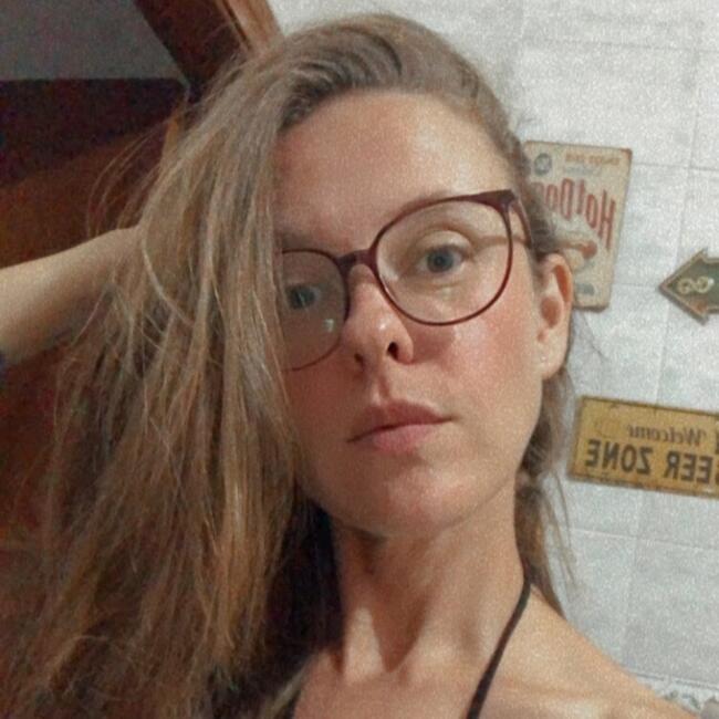 Babysitting job in Ribeirão Preto: Paula