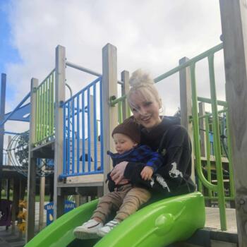 Baby-sitter in Upper Hutt: Imogen