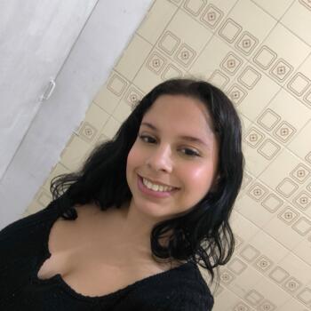 Babysitter in Caieiras: Thaiany Elizabeth