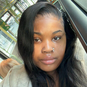 Babysitter Paris: Kelsea