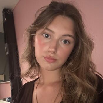 Babysitter Houplines: Laurane