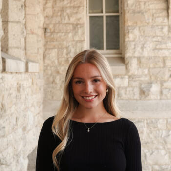 Babysitter in Sydney: Emily