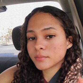 Babá em Fortaleza: Analy