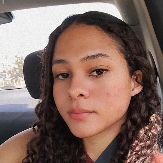 Babá em Fortaleza: Analy