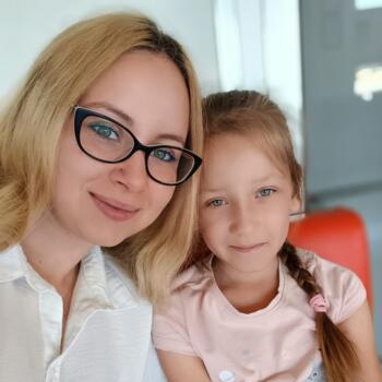 Ágios Dométios bölgesinde bebek bakıcısı: Iulia