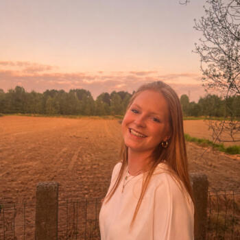 Babysitter in Zwalm: Loes