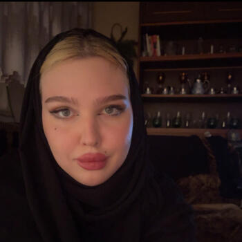 Babysitter in Vienna: Huriya