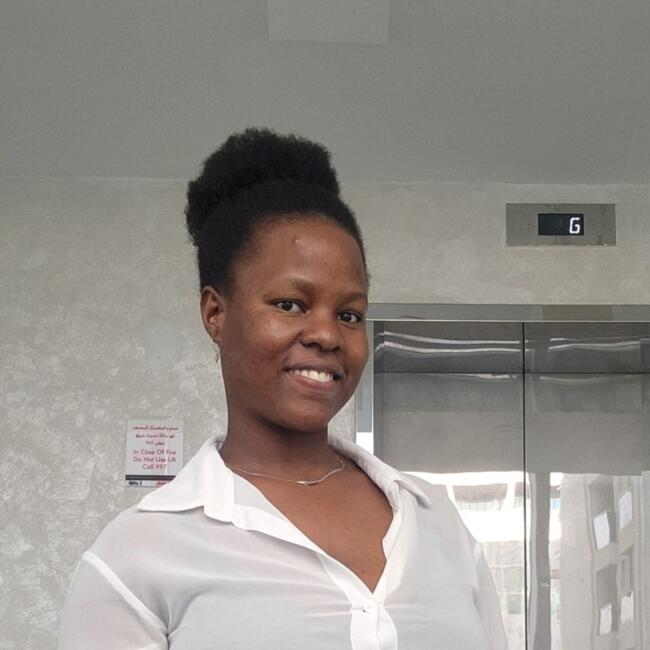 Babysitter in Dubai: STELLA