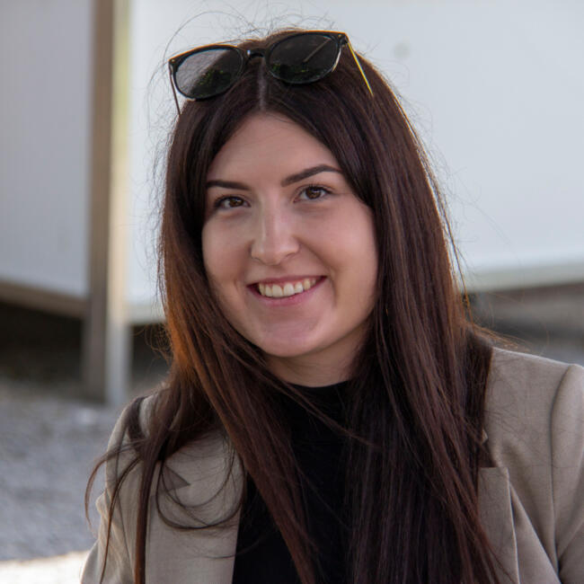 Baby-sitter in Zell: Lara