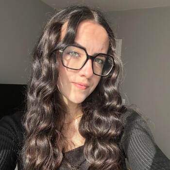 Babysitter Saint-Divy: Pauline