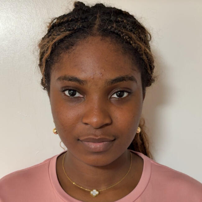 Babysitter in Babylon: Dorline