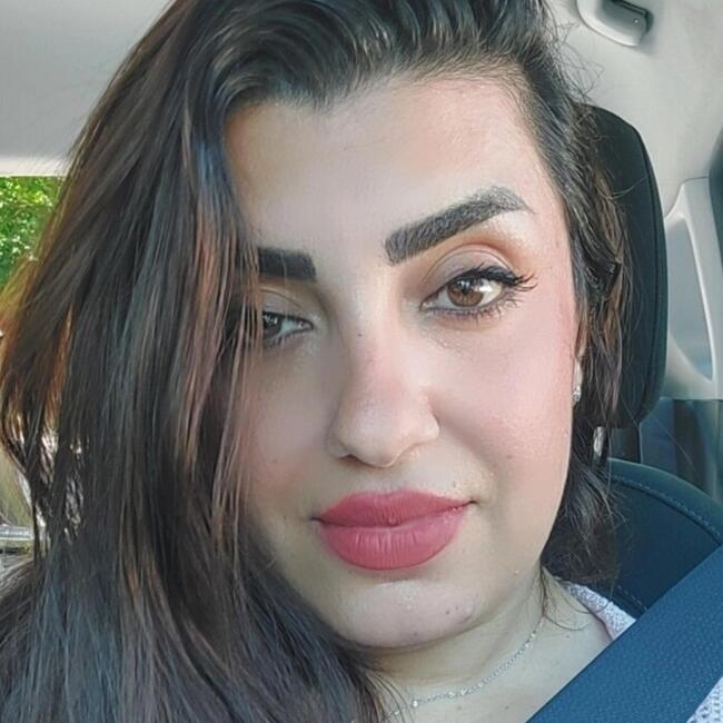 Baby-sitter in Toronto: Shima