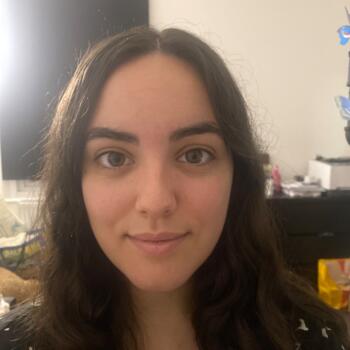 Babysitter in London: Adriana