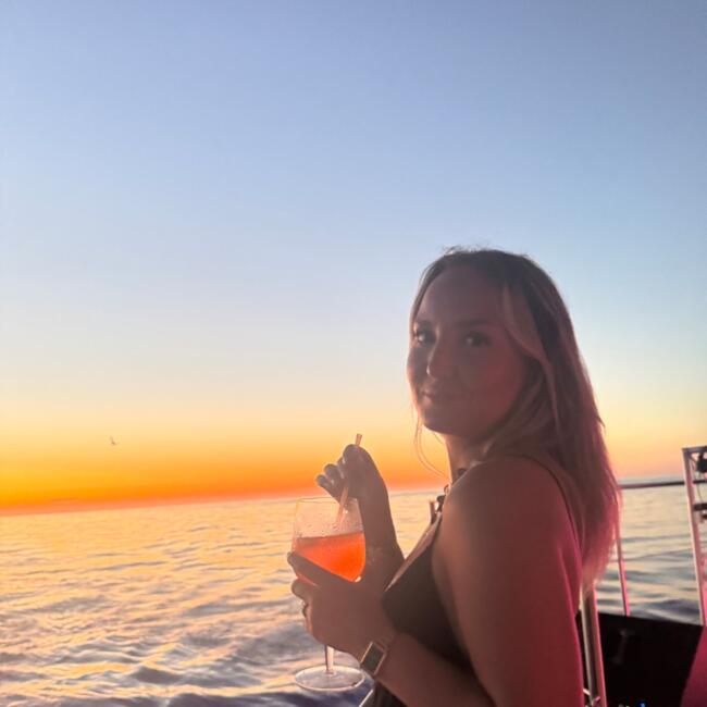 Babysitter in Pont-du-Château: Laura