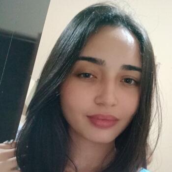 Babysitter Curitiba: Makshinne Shantell