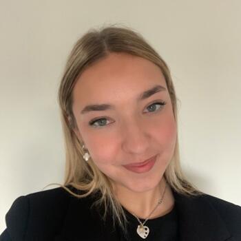 Babysitter in Nice: Julia