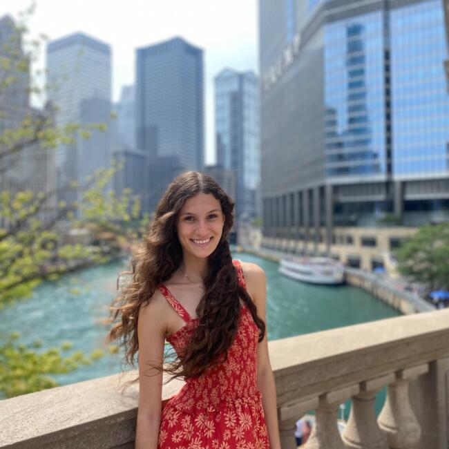 Babysitter in Coimbra: Marina