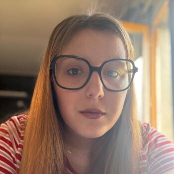 Babysitter in Saint-Ellier-du-Maine: Katia