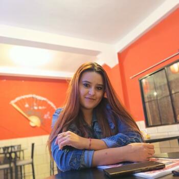 Babysitter in San Isidro (Departamento de Sonsonate): Yenifer
